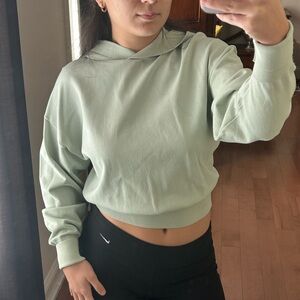 ZARA Women’s Cropped Hoodie Sweatshirt Mint Sage Green